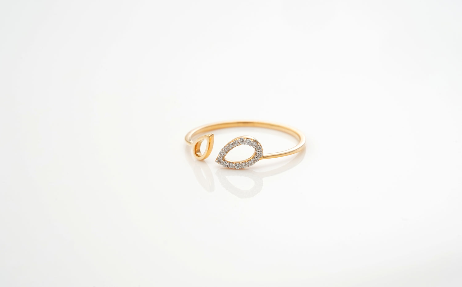 Crystal Teardrops Ring