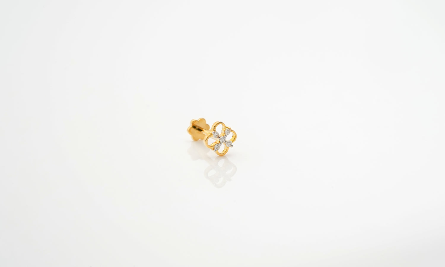 Golden Clover nosepin