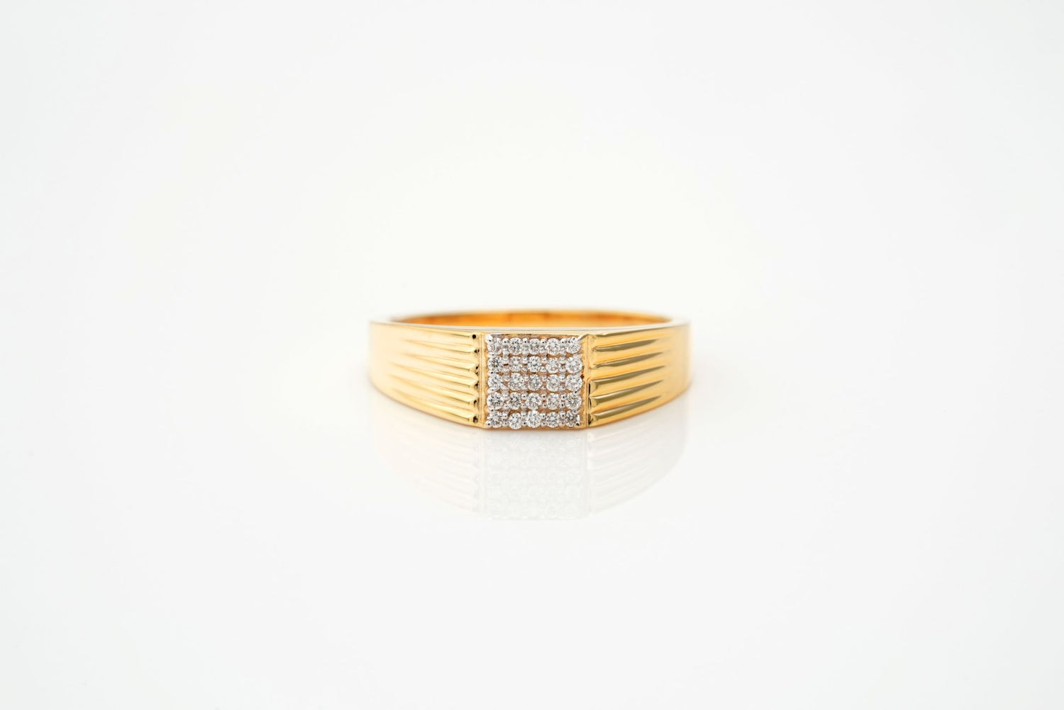Majestic 25 Ring