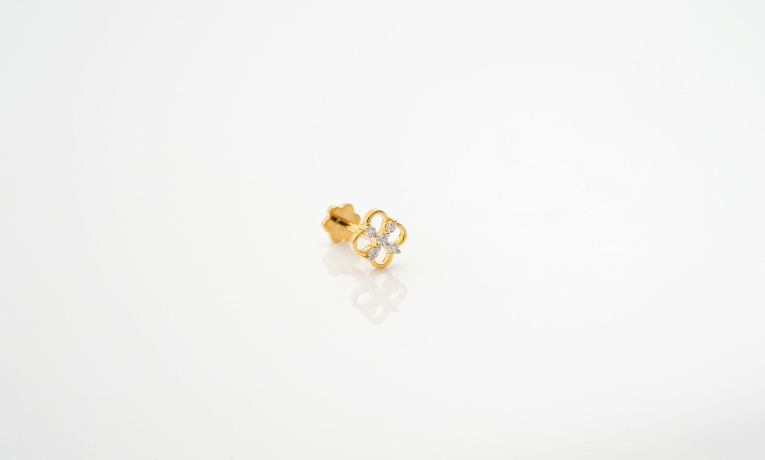 Golden Clover nosepin