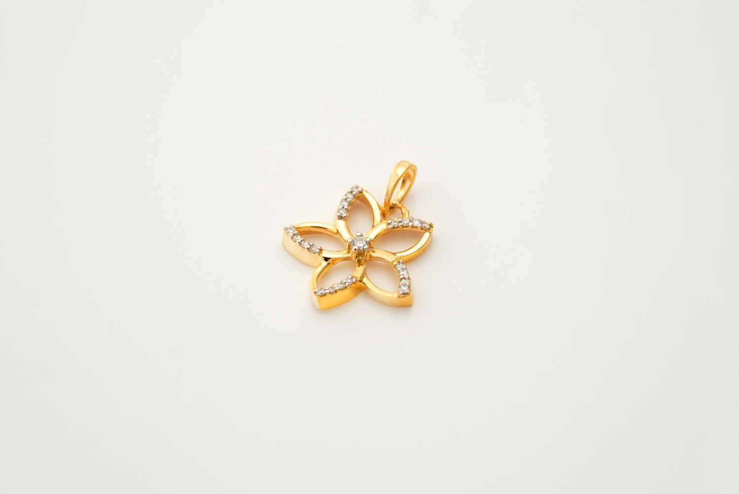 Petal Shine Pendants